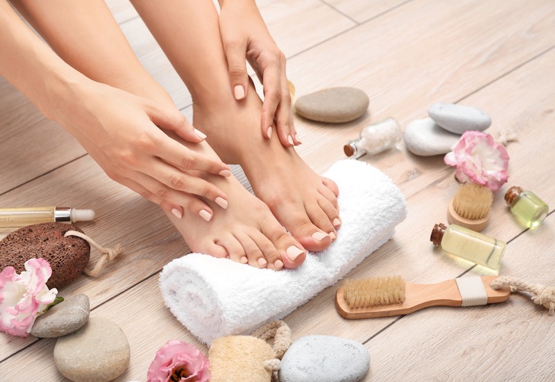 Duy trì thói quen sạch, khô và thoáng giúp bàn chân thơm tho, tự tin hơn mỗi ngày.